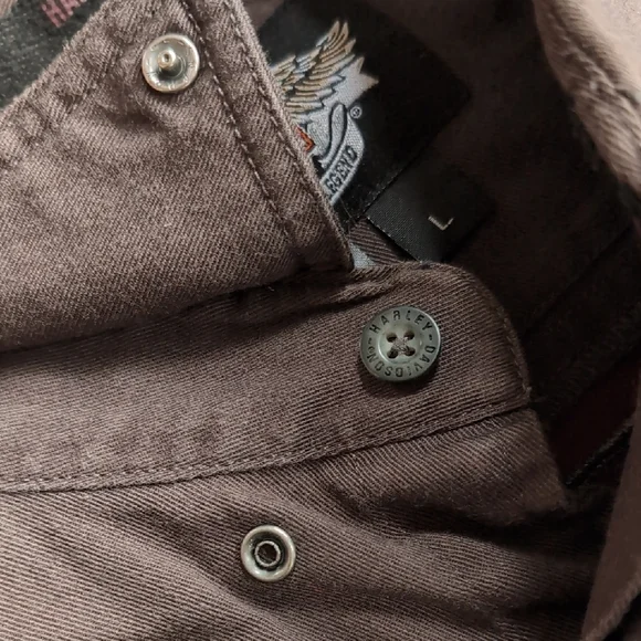 Harley-Davidson Men's Red and Gray Shirt - Picture 7 of 12